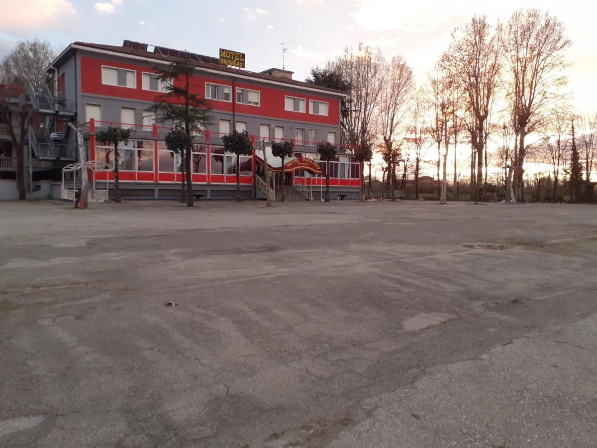 Hotel Paradiso Castelfranco Emilia Kültér fotó